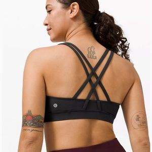Lululemon size 4 sports bra